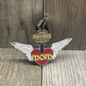 Hard Rock Cafe Pin Tampa Mother's Day Winged Heart Guitar MOM HRHC